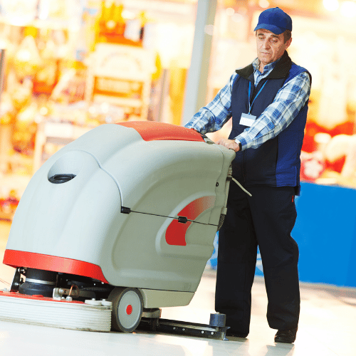 Szorowarka samojezdna do mycia posadzek – maszynowe czyszczenie dużych powierzchni