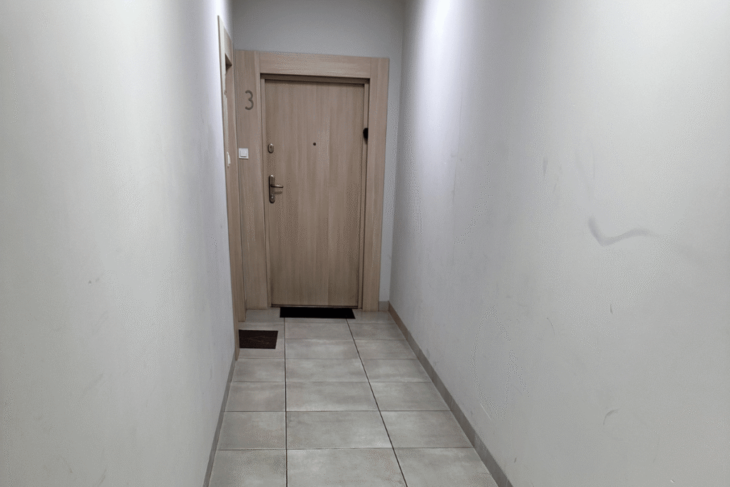 Utrzymanie czystości na klatce i korytarzach – wspólnota mieszkaniowa Lublin