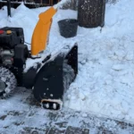 Pierwszy śnieg – jak przygotować parkingi, chodniki i osiedla
